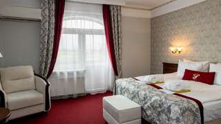 Гостиница Гранд Петергоф Петергоф Улучшенный стандарт-1