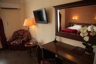 Гостиница Гранд Петергоф СПА Отель Петергоф Стандартный двухместный номер с 1 кроватью или 2 отдельными кроватями-2